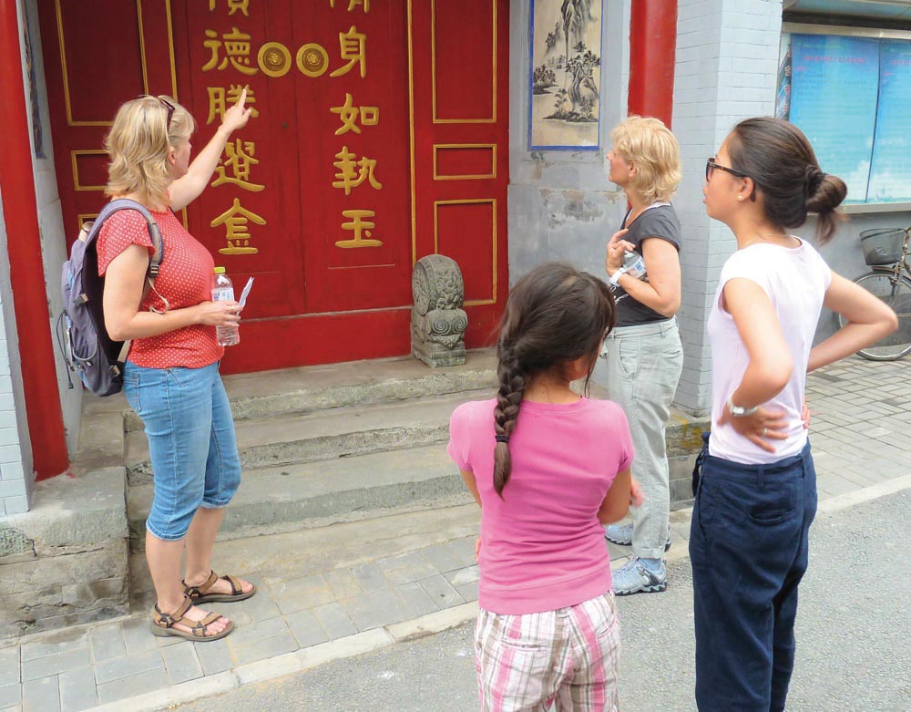 Information by knowledgeable city guides.